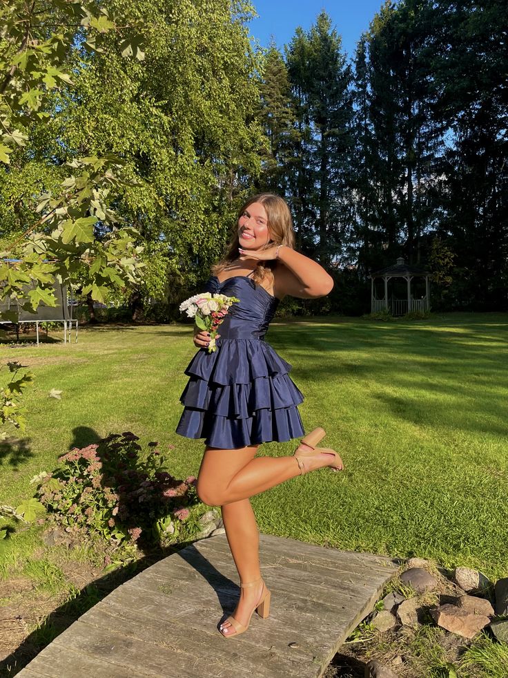 Trägerloses silbernes Vintage-Abendkleid, A-Linie, Geburtstagskleid J9370