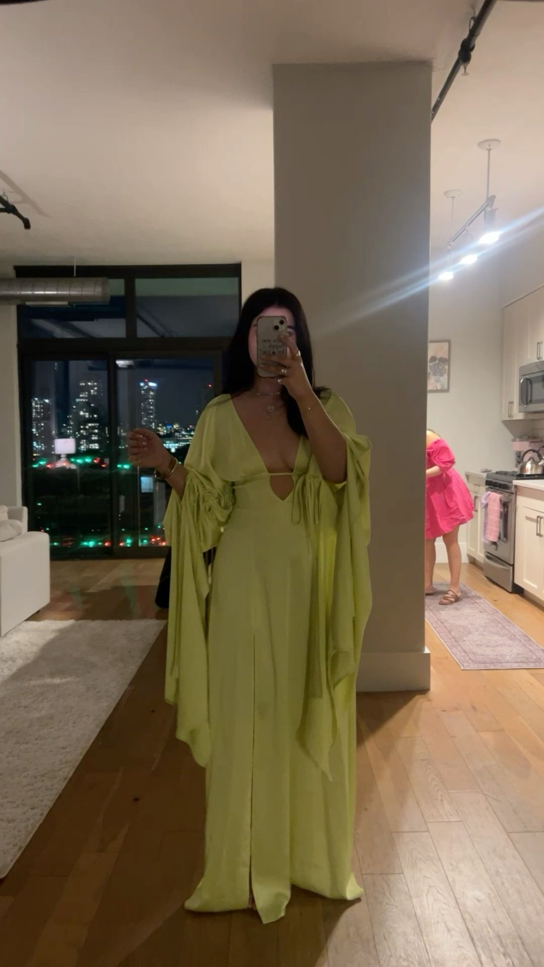 Robe de soirée fourreau noire sexy longue avec fente J8826