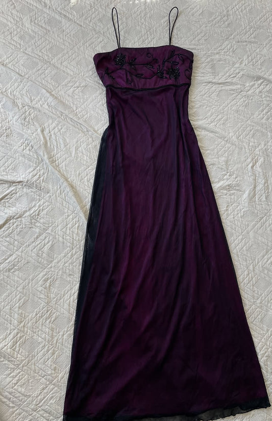 Spaghettiträger Lila Langes Ballkleid Perlenbesetztes Abendkleid J8538