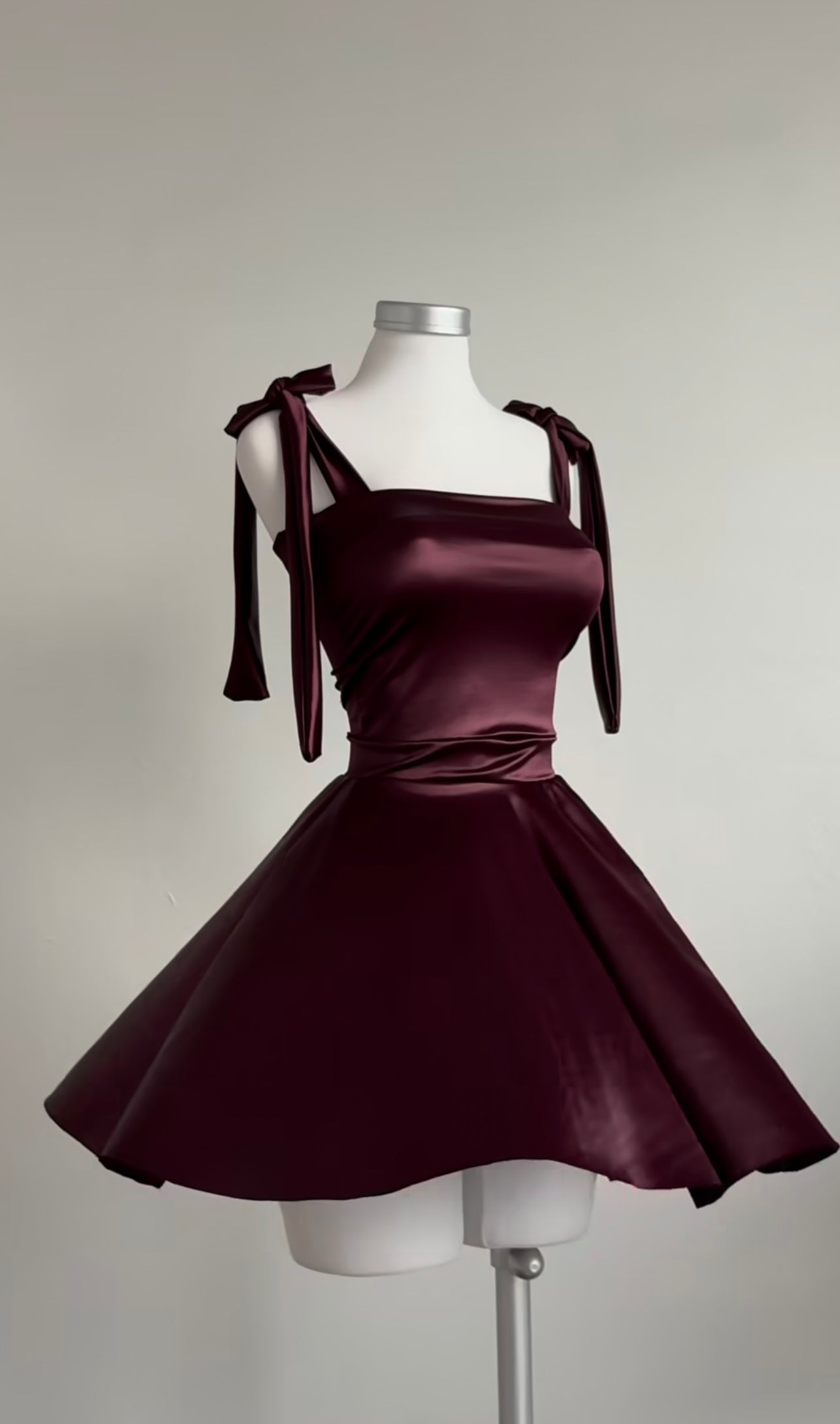 A-Linie Weinrotes Homecoming-Kleid Mini-Partykleid J7409