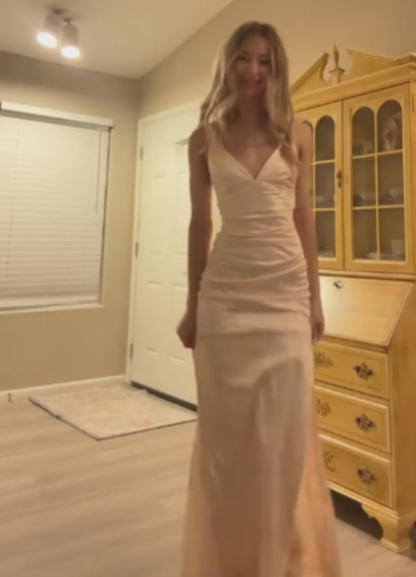 V-Ausschnitt Rückenfreies Etuikleid Langes Ballkleid Abschlusskleid J7756