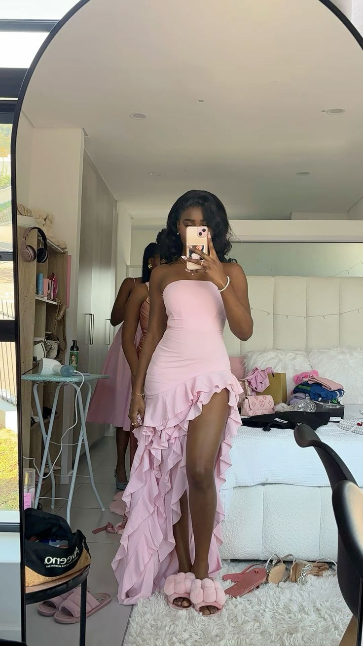 Trägerloses Rüschen-Heimkehrkleid Sweet 16 Geburtstagskleid J7342