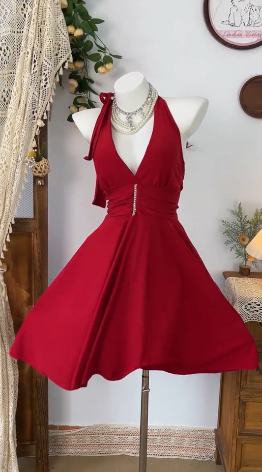 Neckholder A-Linie Rotes kurzes Ballkleid Homecoming-Kleid J8419
