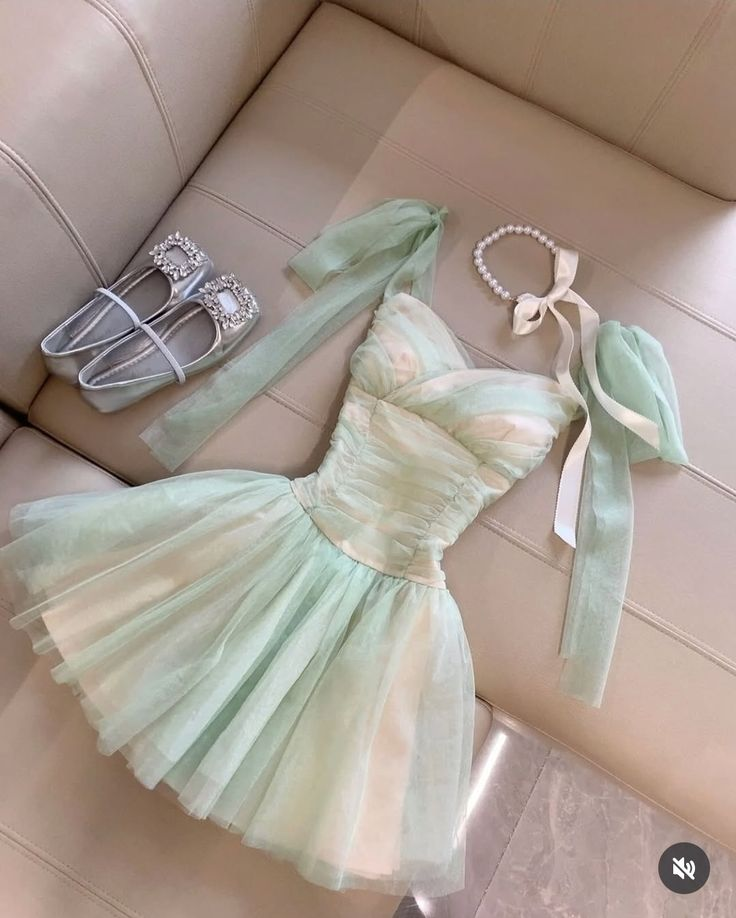 Robe de soirée courte coupe trapèze, verte, tenue d'anniversaire, J7744