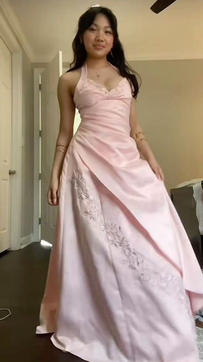 Robe de soirée longue en satin rose avec appliques, coupe trapèze, J8140
