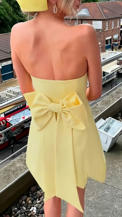 Robe de soirée jaune sans bretelles avec nœud papillon J7712