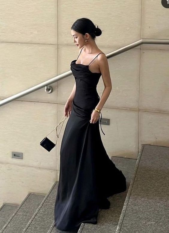 Spaghetti Straps Black A Line Long Prom Dresses J2693