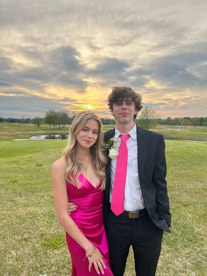 Robe de soirée fourreau longue rose vif en satin 2486