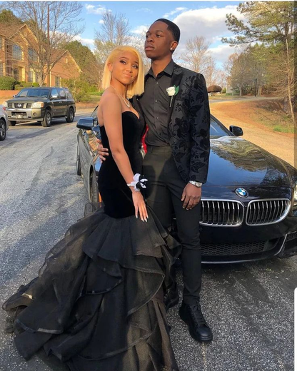 Robe de bal longue noire en velours à col sirène et décolleté en cœur 2532