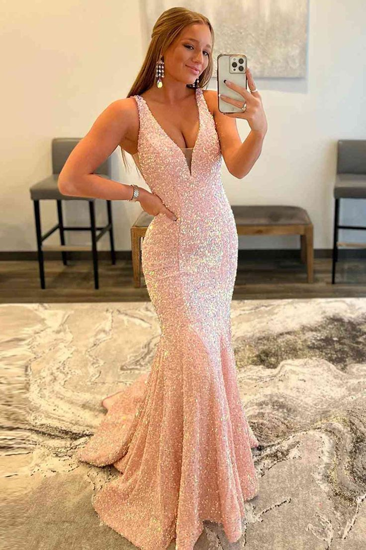 Robe de bal longue sirène à paillettes roses et col en V J2592