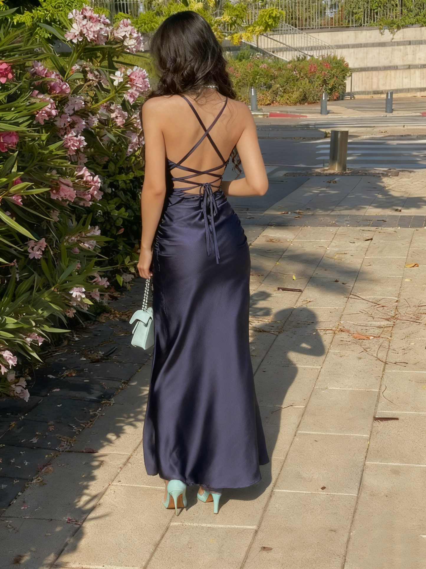 Robe de soirée fourreau bleu marine longue fendue 2431