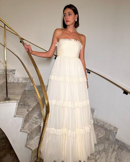 Trägerloses, beiges, langes Chiffon-Ballkleid in A-Linie J2926