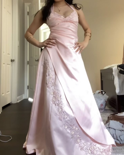 Robe de soirée longue en satin rose avec appliques, coupe trapèze, J8140
