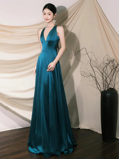 Robe de soirée longue en satin à col en V et coupe trapèze J8383