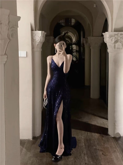 Robe de bal longue violette à paillettes et col en V J3086