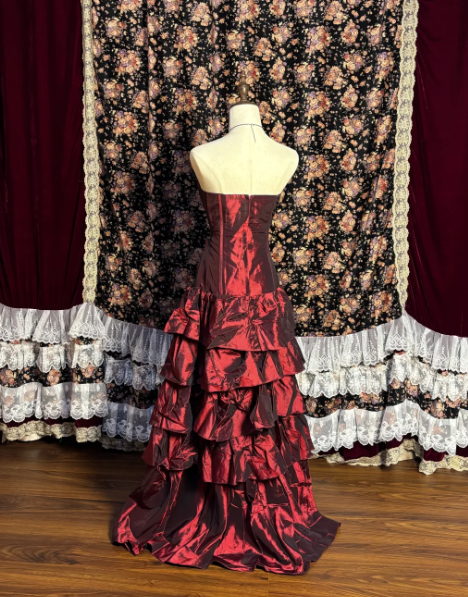 Strapless Burgundy Layered Long Prom Dress Vintage Evening Gowns J8639