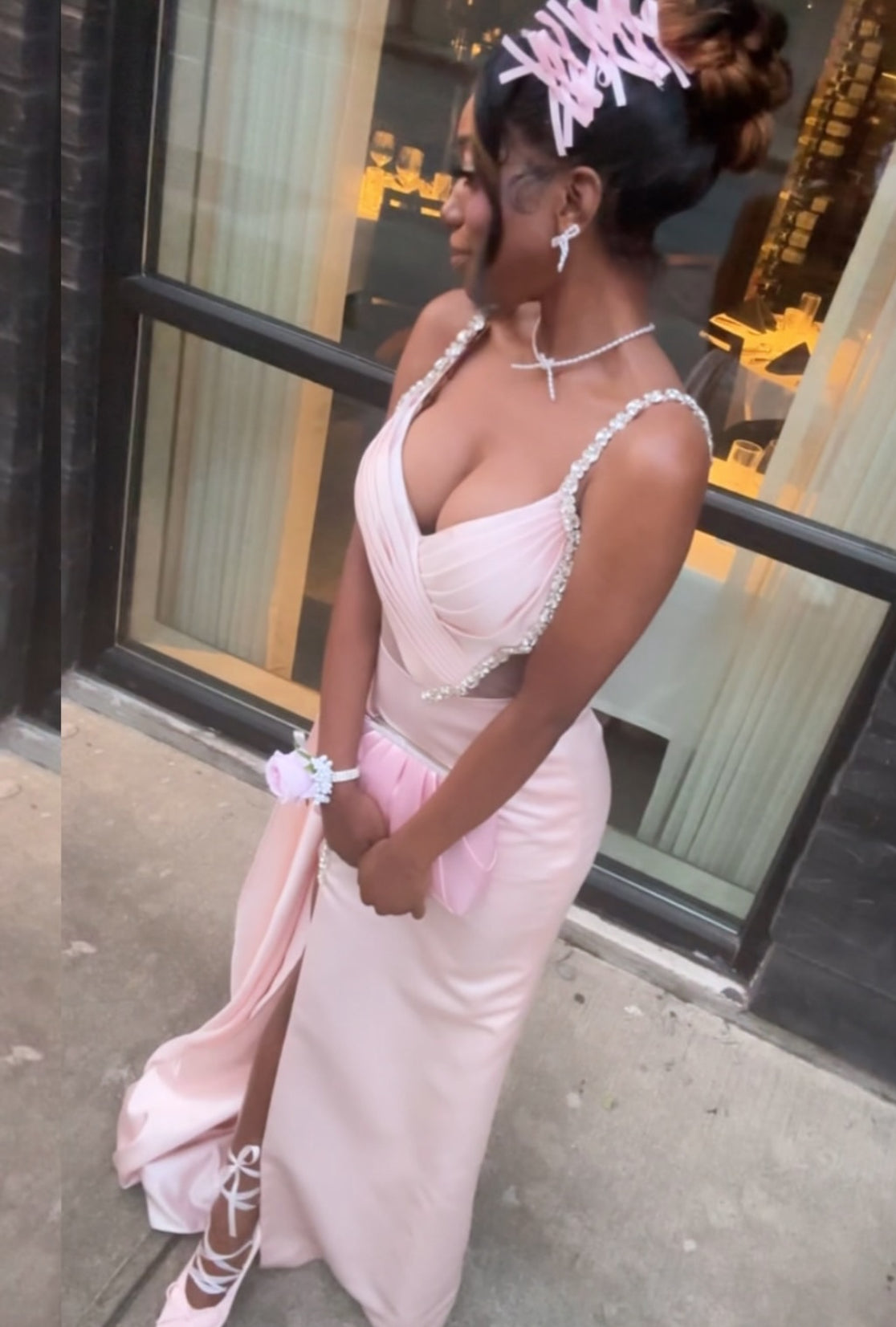 Robe d'anniversaire sirène rose en satin avec perles, longue robe de bal J7856