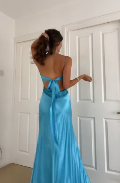Robe de bal sirène longue bleue à bretelles spaghetti en satin J7843