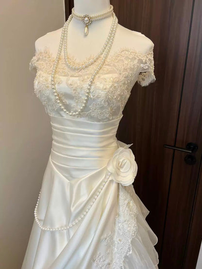 Off Shoulder A Line White Wedding Dress Applique Bridal Dress J7725