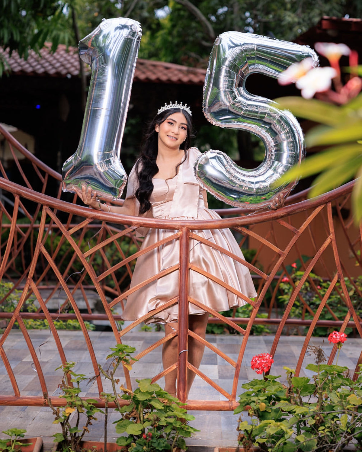 Robe courte en satin rose coupe trapèze pour 15 ans, tenue de soirée J7823