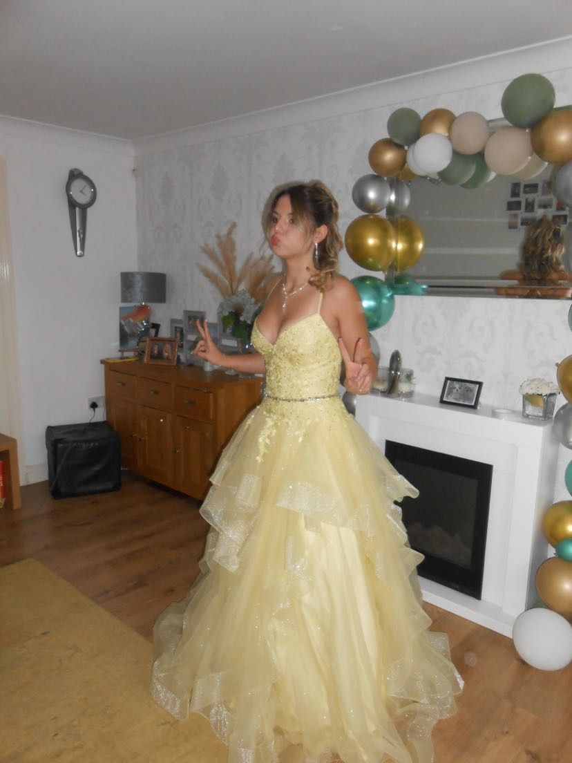 Robe de bal longue en tulle jaune coupe trapèze, tenue de soirée formelle J8293