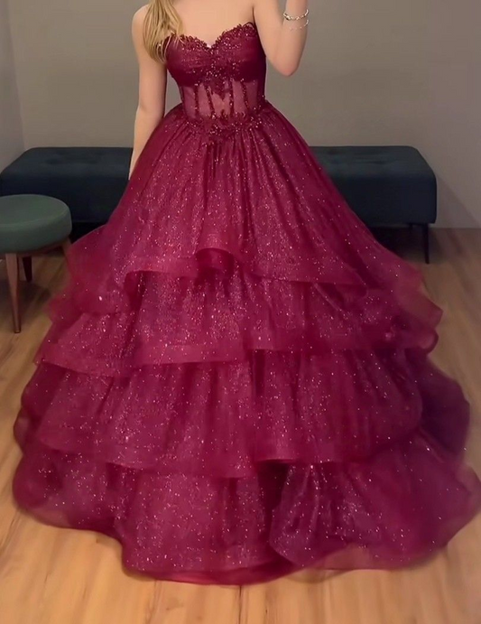 Robe de bal longue bordeaux en tulle brillant, coupe trapèze, décolleté en cœur, J8247