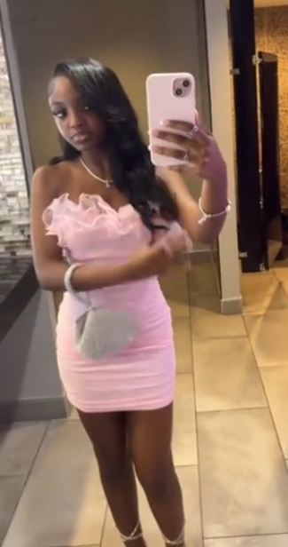 Trägerloses Etuikleid in Rosa, Geburtstagskleid, Heimkehrkleid J7379