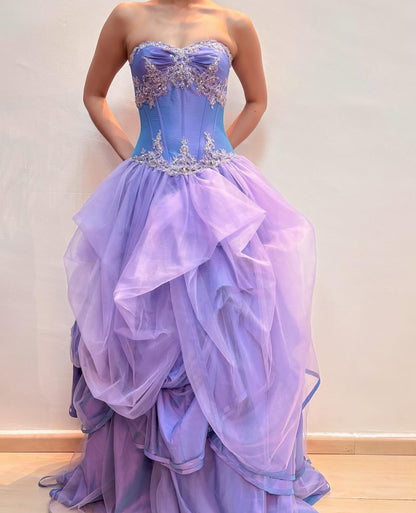 Robe de bal longue violette claire pour 16 ans, coupe trapèze, décolleté en cœur, J8548