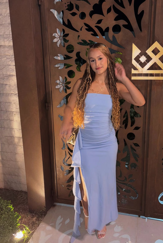 Trägerloses blaues Ballkleid mit Schlitz und Rüschen, formelles Partykleid J7415