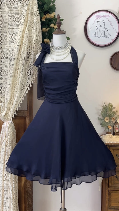 Robe de soirée courte en mousseline de soie bleu marine, coupe trapèze, J7054