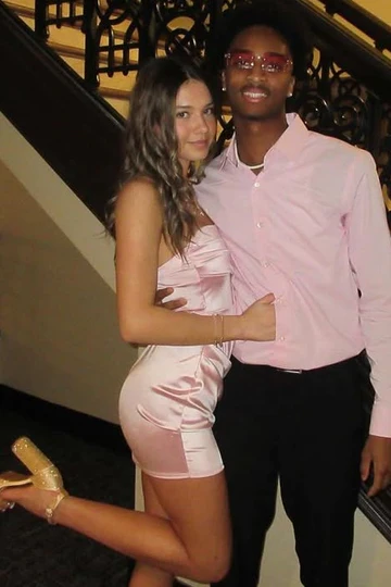 Robe de soirée courte et moulante sans manches, sans bretelles, J6984