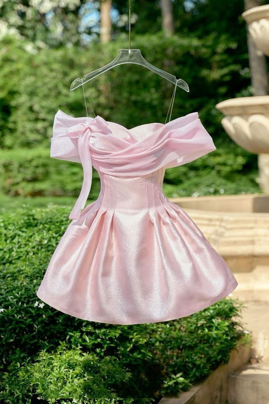Robe de soirée courte rose à épaules dénudées et coupe trapèze J7229