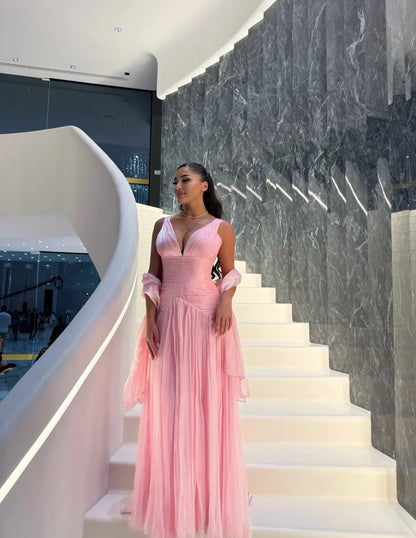 Robe de bal longue rose à col en V et coupe trapèze J8030