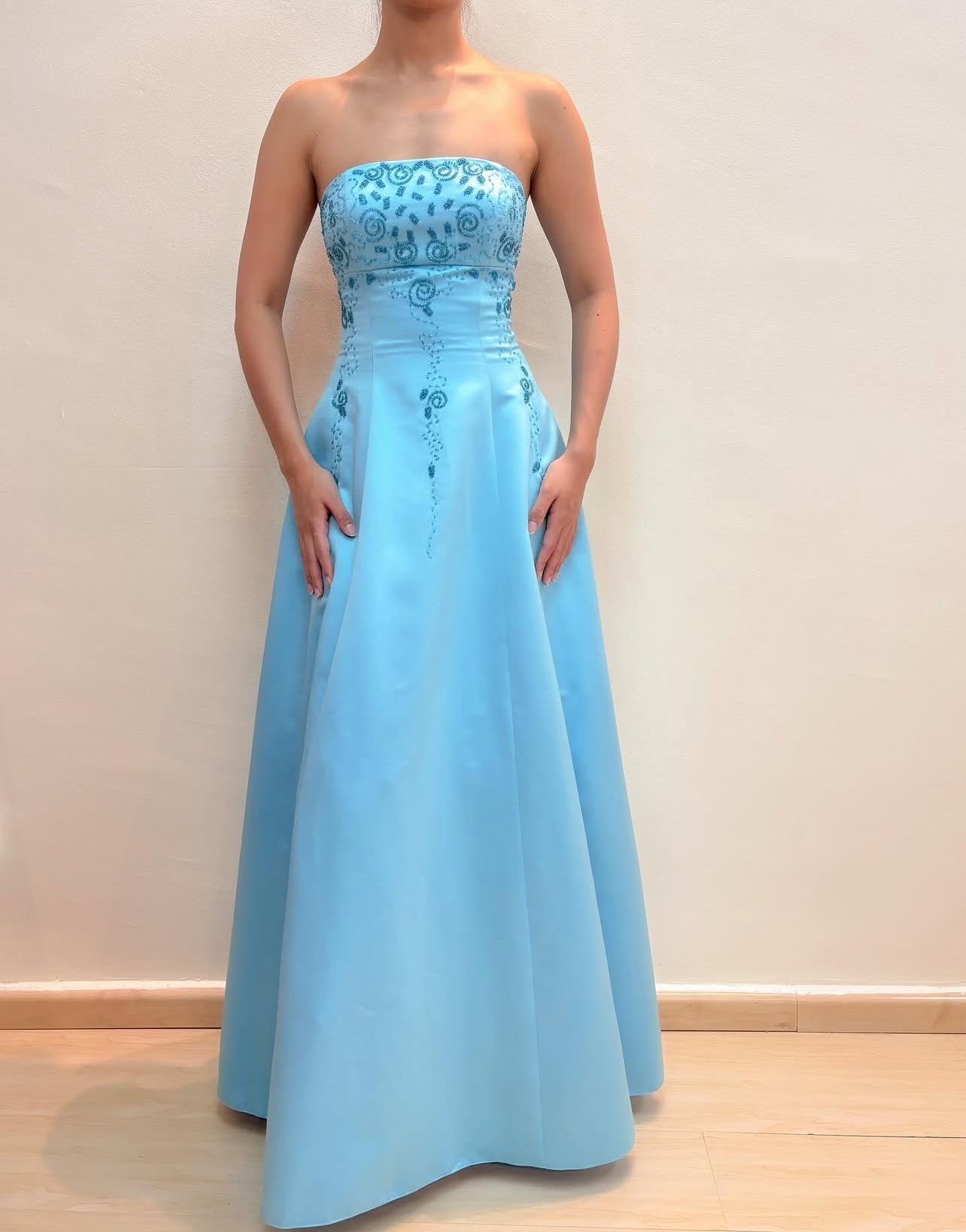 Strapless A Line Blue Long Prom Dress Beaded Vintage Dress J8554