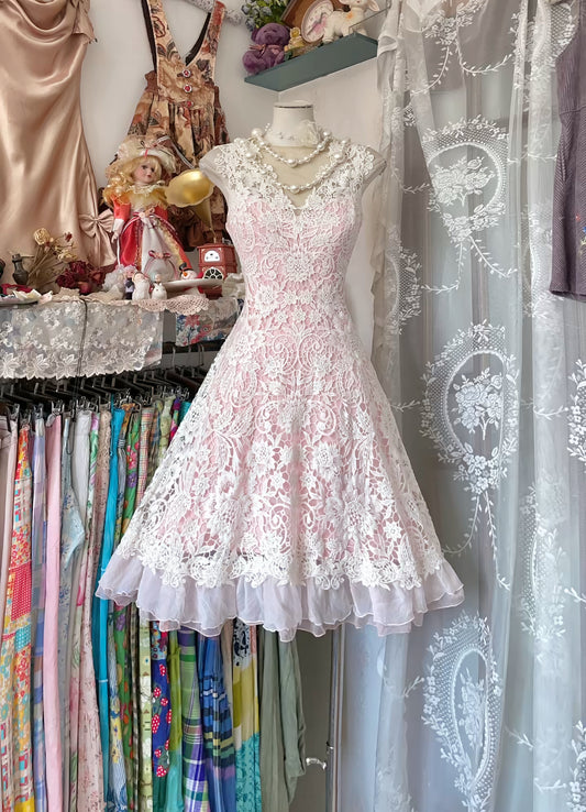 Kurzes Ballkleid in A-Linie mit Spitze, Rosa, Heimkehrkleid J8504