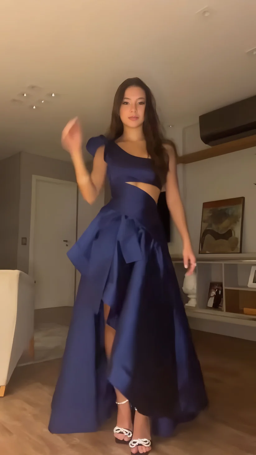 Robe de bal longue sexy bleu roi irrégulière, robe de bal de fin d'année J8763
