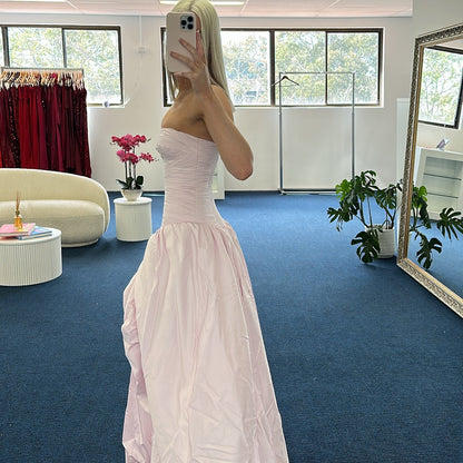 Robe de bal rose bustier coupe trapèze avec fente J5874