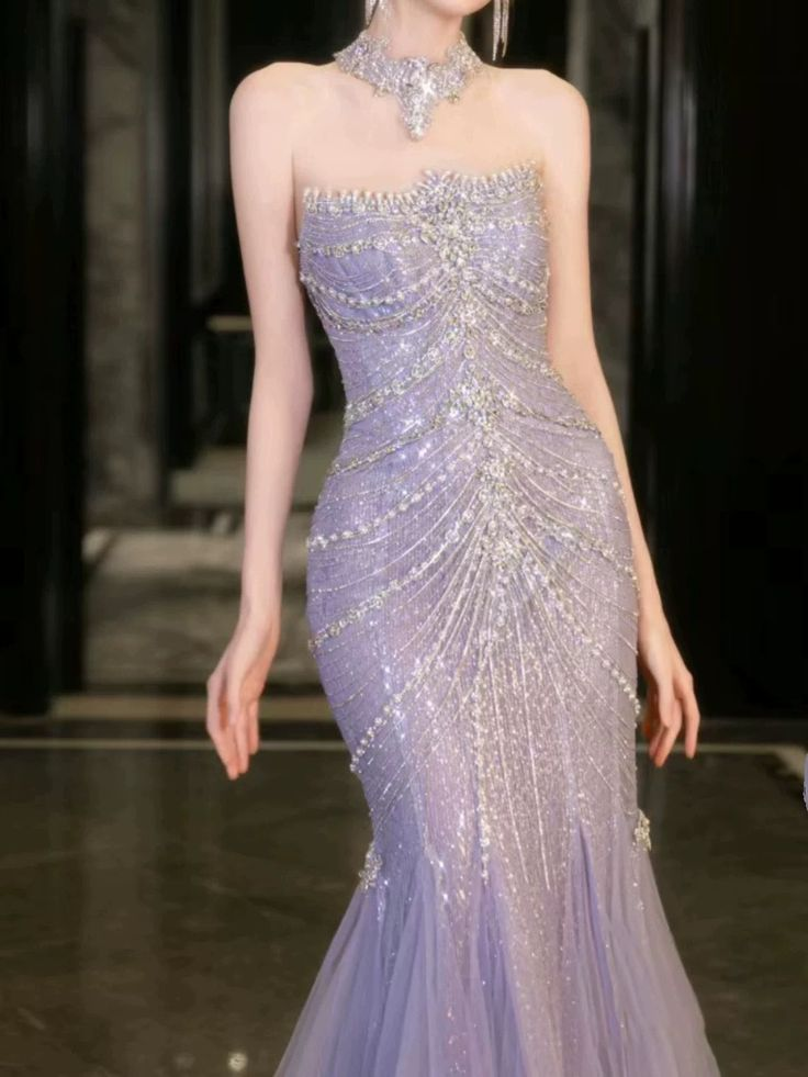 Robe de bal longue sirène sans bretelles en tulle et perles J5965