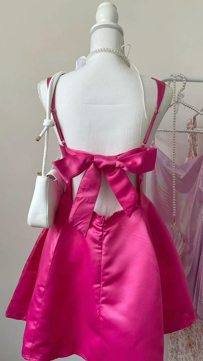 Robe de bal courte rose vif élégante en satin, coupe trapèze, J5981