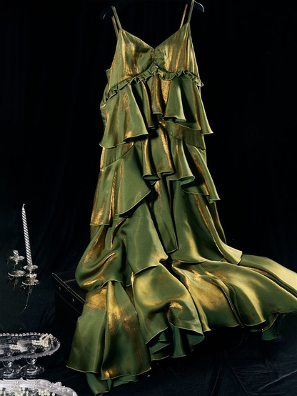 Robe de soirée longue verte à volants J5973