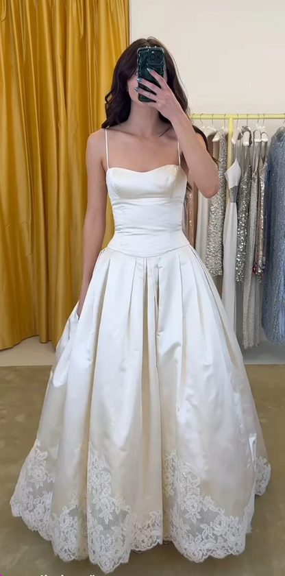 A Line White Long Wedding Dresses Applique  Bridal Gown J8120