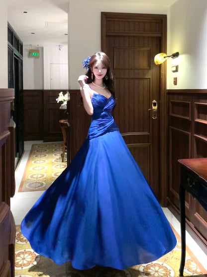 Robe de soirée trapèze bleue à bretelles spaghetti J7175