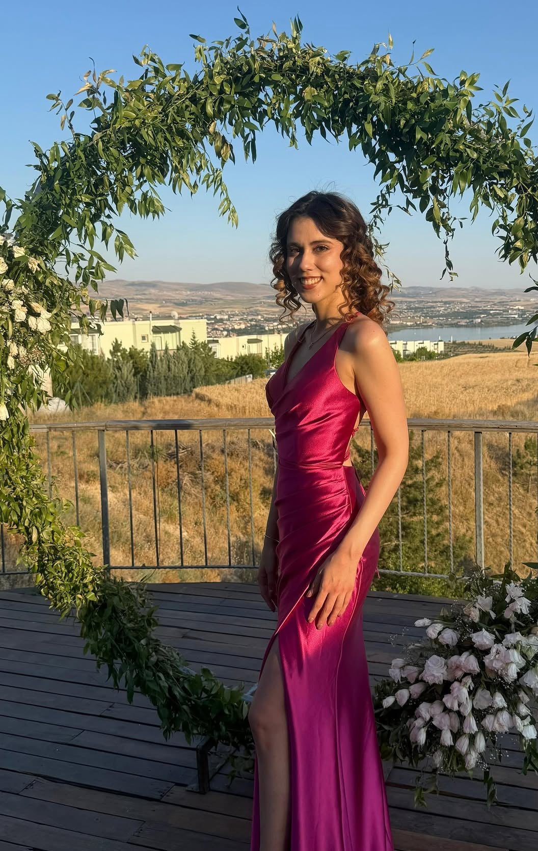 Robe de soirée fuchsia dos nu pour invité de mariage J7404