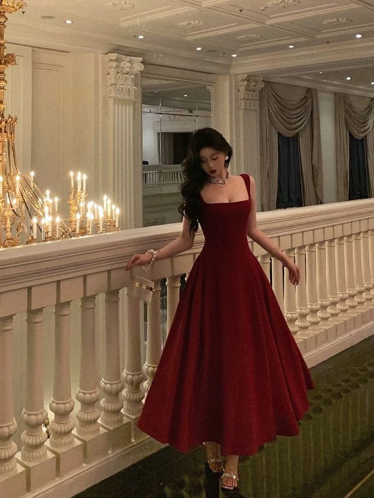 Robe de soirée élégante bordeaux coupe A J6051