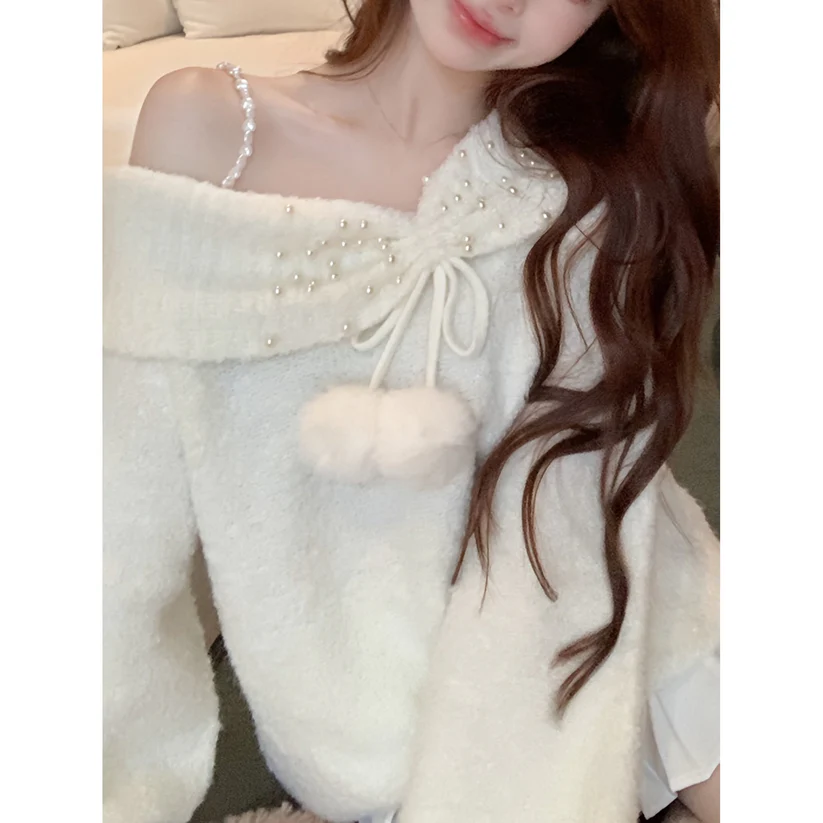 Pull blanc à bretelles et épaules dénudées, joli pull 6060