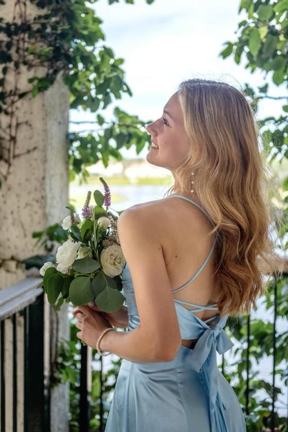 Träger Blaues Satin A-Linie Ballkleid J6103