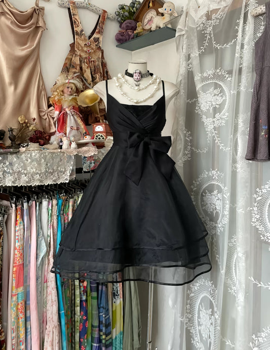 Spaghettiträger A-Linie Schwarzes kurzes Ballkleid Homecoming-Kleid J8502