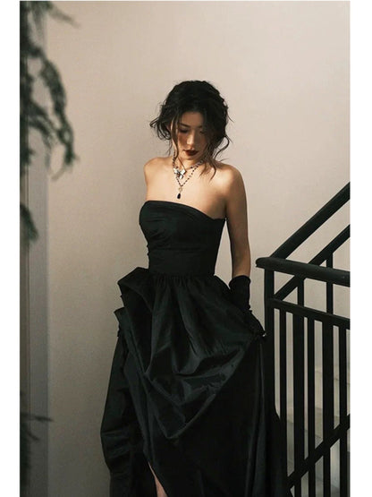 Robe de bal longue noire bustier, coupe trapèze, fendue, J6115