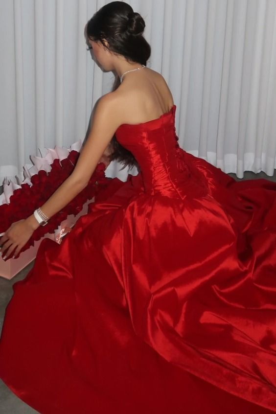 Robe de soirée rouge bustier fendue en satin, robe de bal trapèze formelle J6119