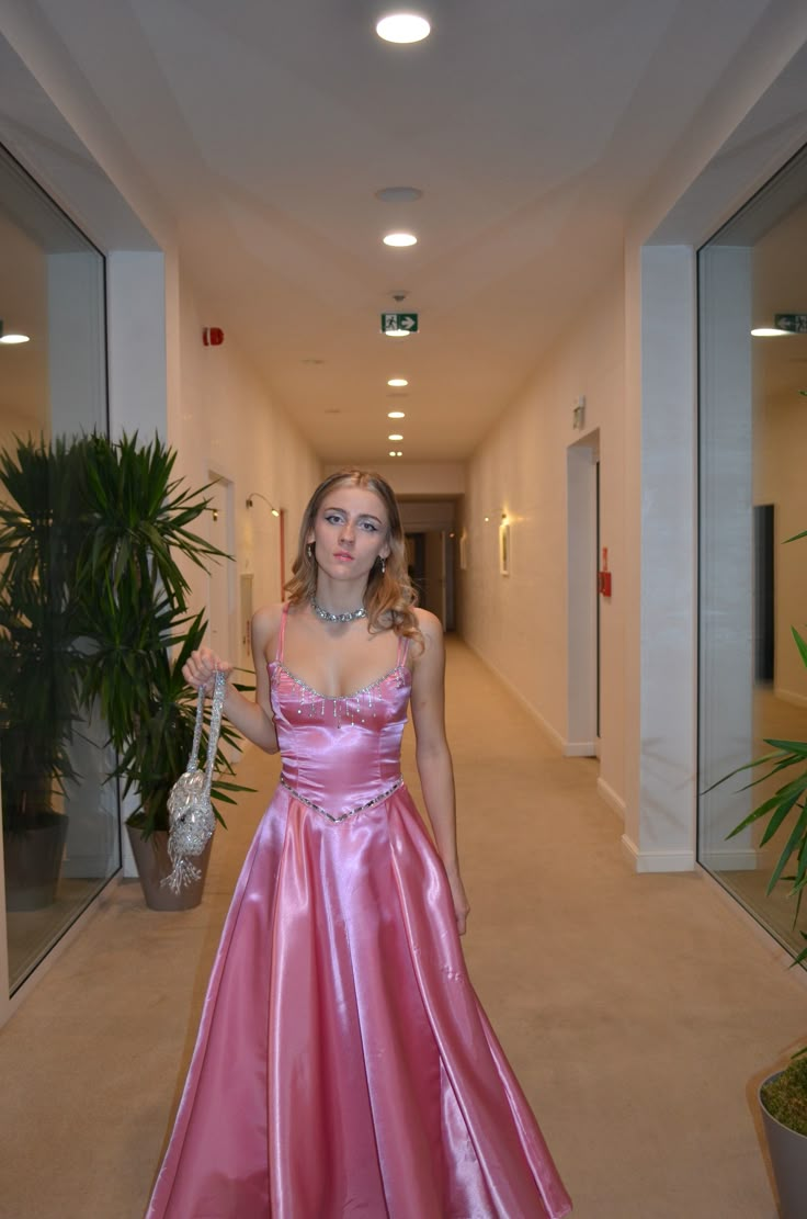 Robe de bal longue en satin rose coupe trapèze, tenue de soirée formelle J6123